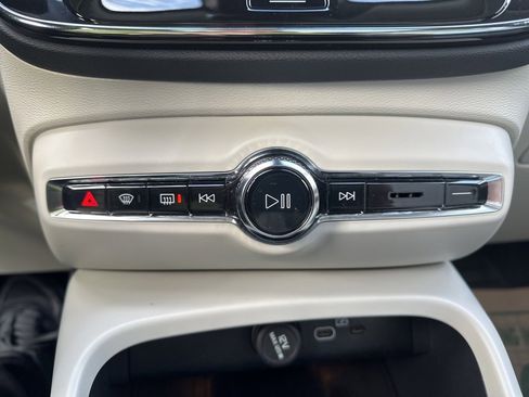 Used 2023 Volvo XC40 B5 Plus w/ Driver Assist Package image 31