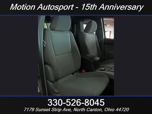 Used 2013 Toyota Tacoma 4x4 Access Cab V6 w/ SR5 Pkg image 32