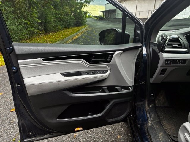 Used 2021 Honda Odyssey Touring image 17
