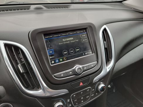 Used 2019 Chevrolet Equinox LT image 29