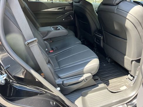 Used 2025 INFINITI QX60 Luxe image 13