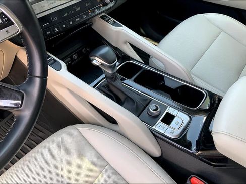 Certified 2023 Kia Telluride S w/ S Sunroof Package FWD image 16