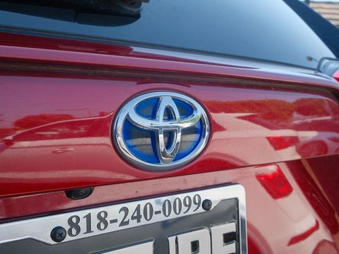 Used 2022 Toyota RAV4 XLE image 42