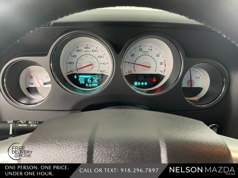 Used 2013 Dodge Challenger R/T image 29