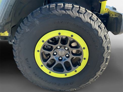 Used 2023 Jeep Wrangler Unlimited Sport image 14