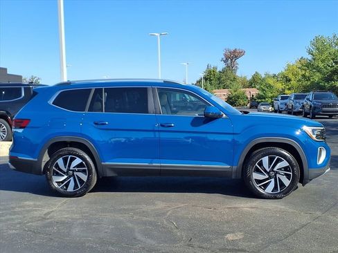 Used 2025 Volkswagen Atlas SEL image 8