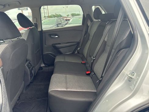 Used 2023 Nissan Rogue SV AWD/4WD image 24