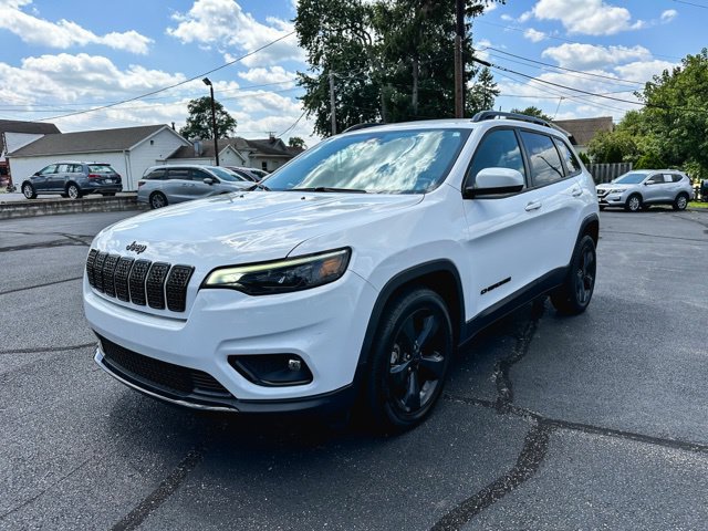 Used 2019 Jeep Cherokee Latitude Plus FWD image 3