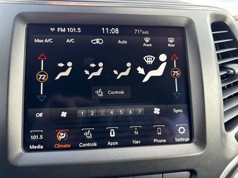 Certified 2023 Jeep Cherokee Trailhawk w/ Premium Leather Package image 28