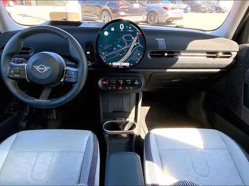 Certified 2025 MINI Cooper S image 17