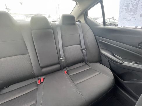 Used 2025 Nissan Altima 2.5 SV image 32