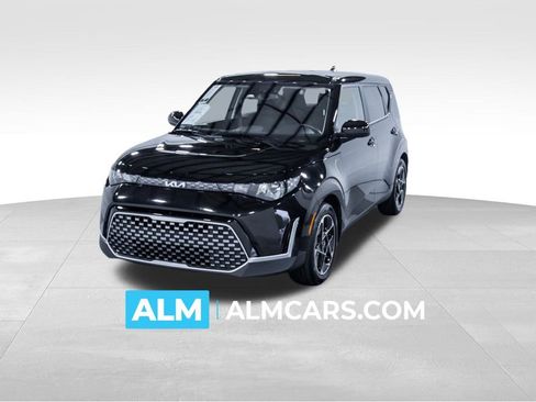 Used 2025 Kia Soul EX image 1