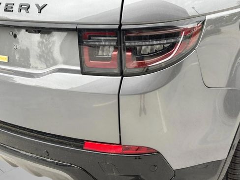 Used 2025 Land Rover Discovery Sport Dynamic SE image 15