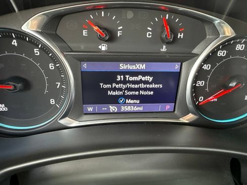 Used 2021 Chevrolet Equinox Premier FWD image 29