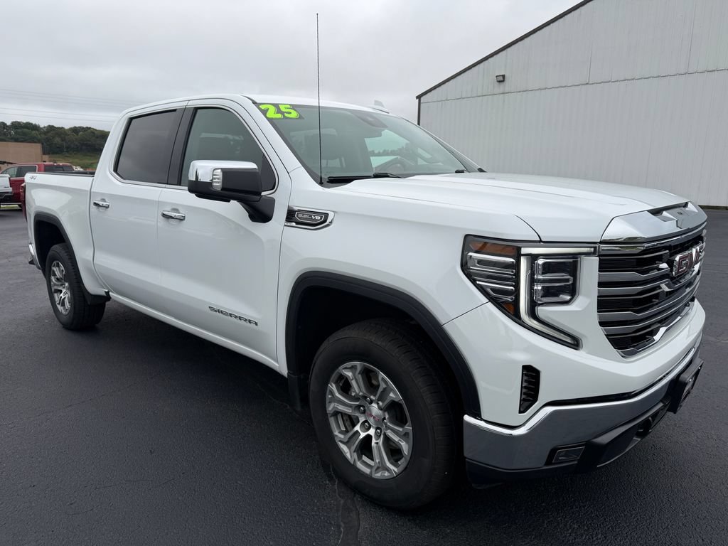 Used 2025 GMC Sierra 1500 SLT AWD/4WD image 3