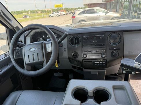Used 2016 Ford F250 XL w/ Power Equipment Group RWD image 7