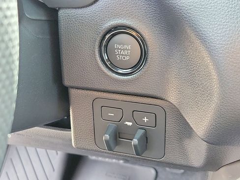 New 2026 Toyota Tundra SR5 AWD/4WD image 28