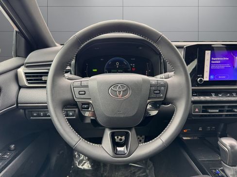 Certified 2025 Toyota Camry SE w/ Convenience Package FWD image 13