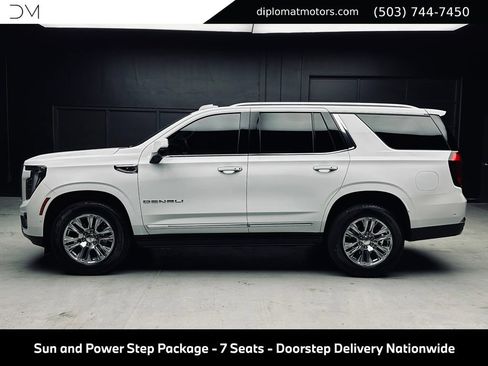 Used 2026 GMC Yukon Denali w/ Sun & Power Step Package AWD/4WD image 4
