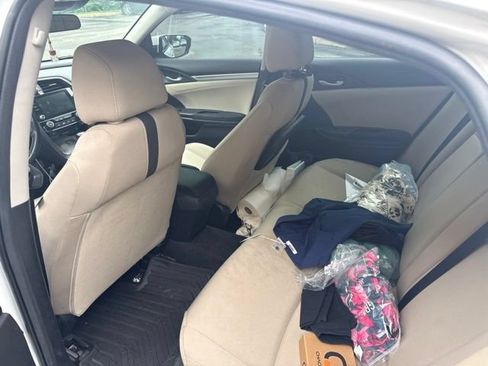 Used 2019 Honda Civic EX image 7