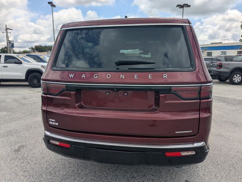 Used 2024 Jeep Wagoneer L Series II w/ Convenience Group I AWD/4WD image 5
