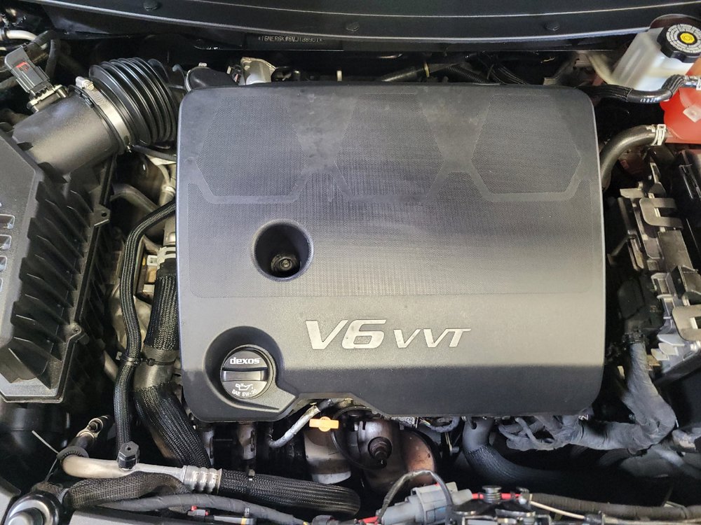 Used 2021 Chevrolet Traverse LT FWD image 30