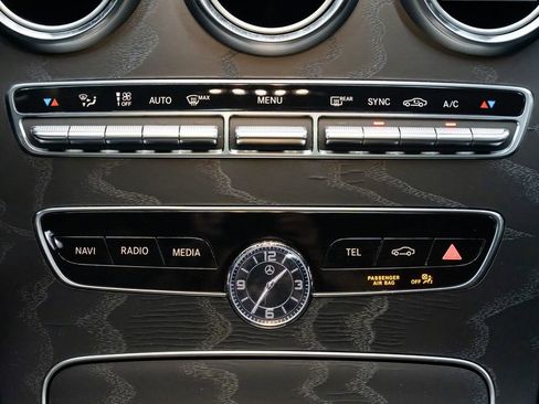 Used 2021 Mercedes-Benz C 300 Sedan image 12