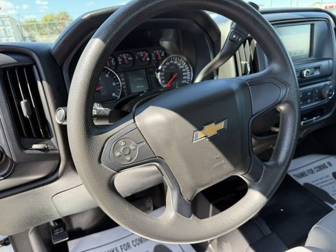 Used 2018 Chevrolet Silverado 2500 W/T AWD/4WD image 17