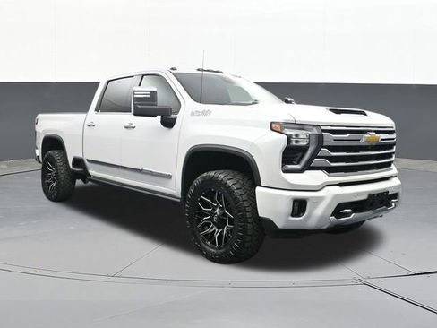 Used 2024 Chevrolet Silverado 2500 High Country w/ Technology Package AWD/4WD image 22