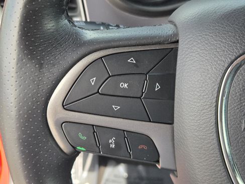 Certified 2019 Dodge Challenger SXT w/ Blacktop Package image 17