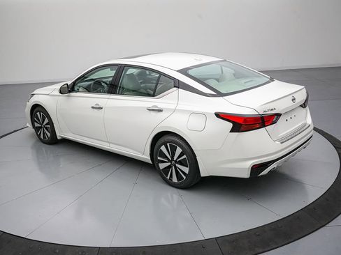 Used 2021 Nissan Altima 2.5 SL FWD image 6