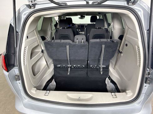 Used 2023 Chrysler Voyager LX FWD image 24