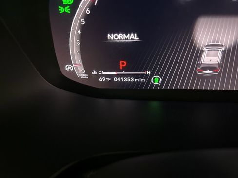 Used 2024 Acura MDX A-Spec image 18