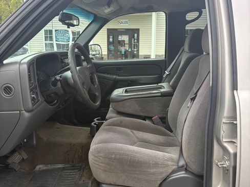 Used 2007 Chevrolet Silverado 1500 LS RWD image 9