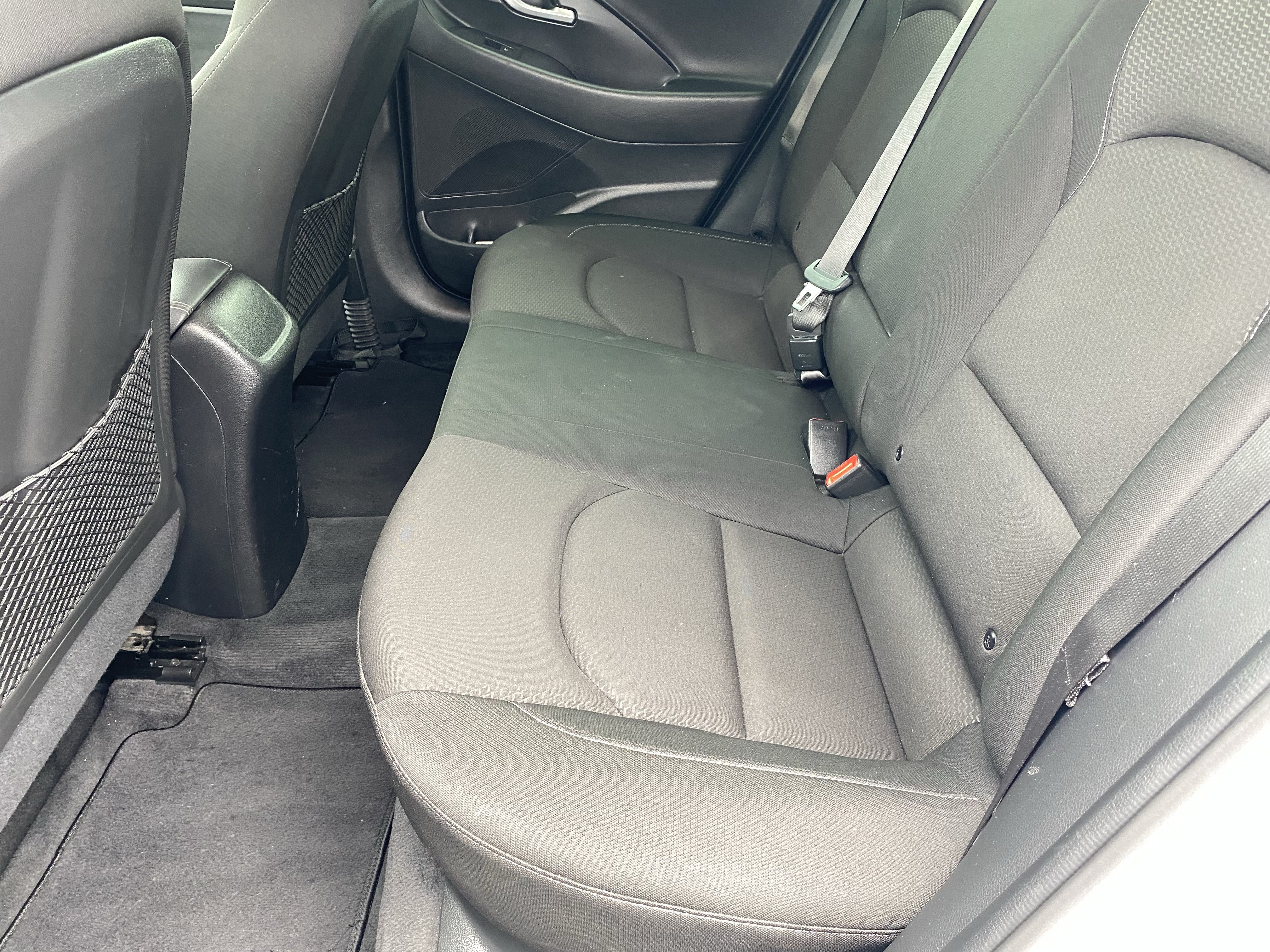 Used 2019 Hyundai Elantra GT FWD image 15