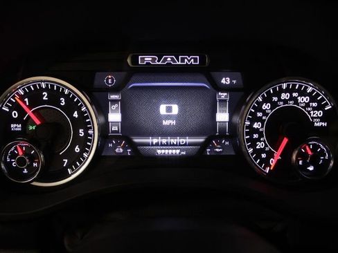 Used 2021 RAM 1500 Laramie AWD/4WD image 38