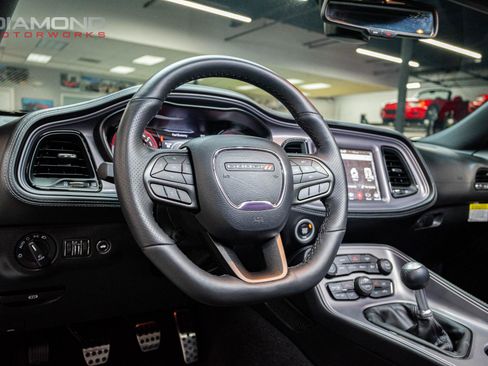 Used 2023 Dodge Challenger R/T w/ T/A Package image 89