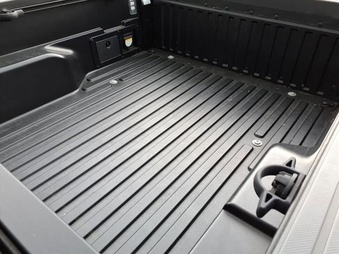 Certified 2023 Toyota Tacoma TRD Off-Road AWD/4WD image 15