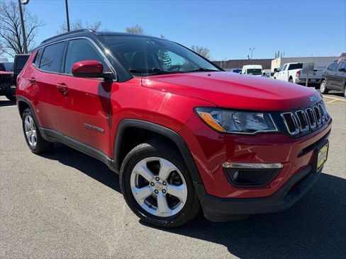 Certified 2019 Jeep Compass Latitude w/ Popular Equipment Group image 1