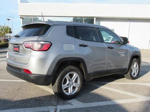 Used 2023 Jeep Compass Sport image 6