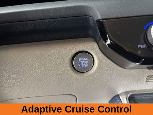 Used 2025 Kia Carnival EX FWD image 15