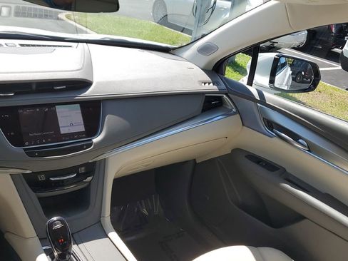 Certified 2023 Cadillac XT5 Premium Luxury w/ LPO, Floor Liner Package FWD image 20