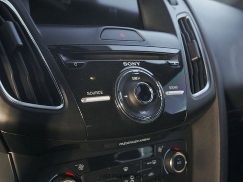 Used 2016 Ford Focus RS image 24