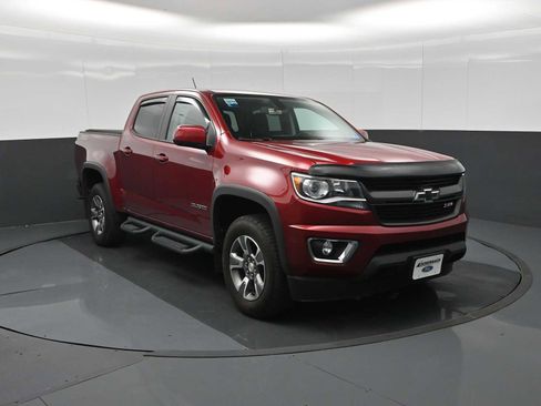 Used 2018 Chevrolet Colorado Z71 image 2
