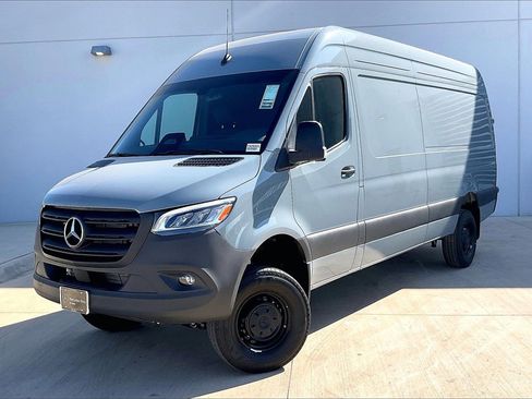 New 2025 Mercedes-Benz Sprinter 2500 image 2
