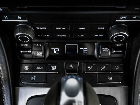 Used 2021 Porsche 718 Cayman GT4 image 15