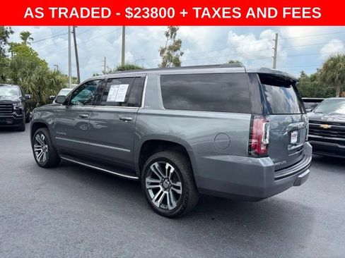 Used 2020 GMC Yukon XL SLT w/ Premium Edition RWD image 4
