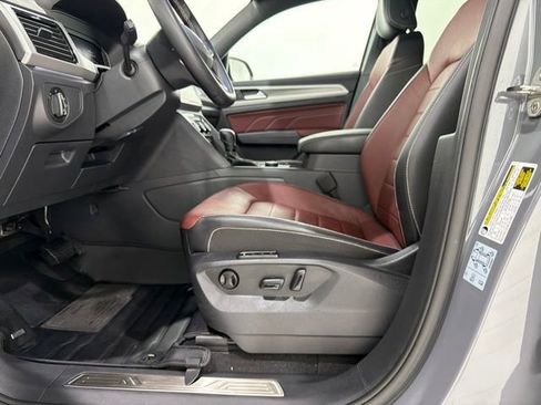 Used 2021 Volkswagen Atlas Cross Sport SEL Premium AWD/4WD image 14