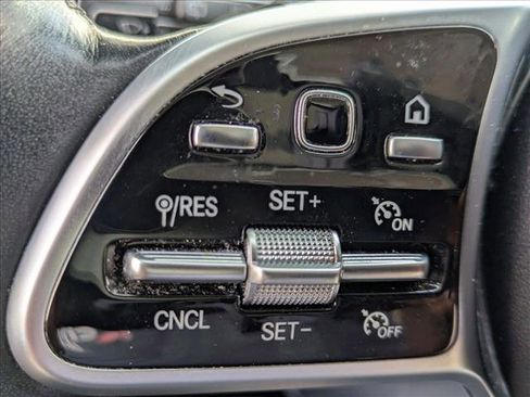 Used 2022 Mercedes-Benz GLE 350 4MATIC image 10