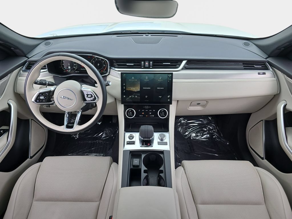 Used 2025 Jaguar F-PACE R-Dynamic S AWD/4WD image 9